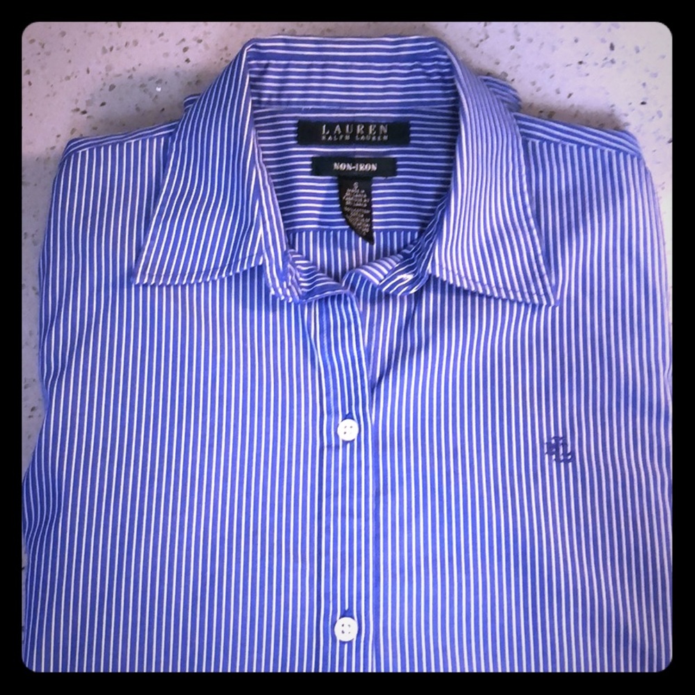😍🎊🎉Ralph Lauren Blue and White Button Up